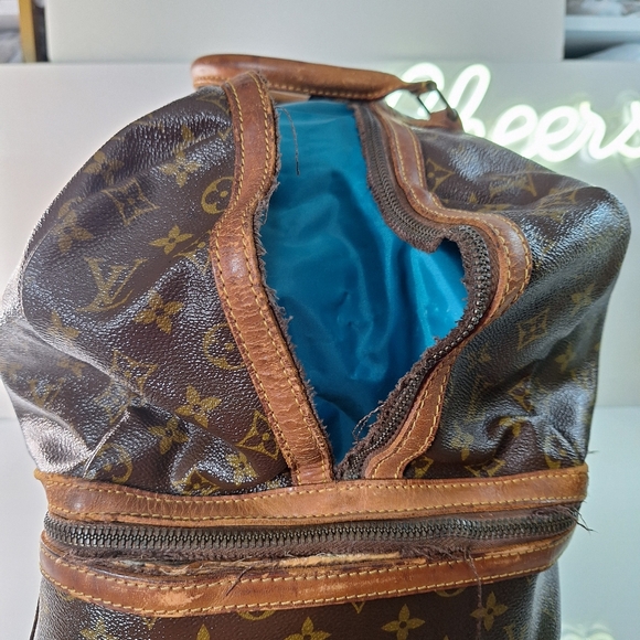 Louis Vuitton travel bag - Picture 6 of 11